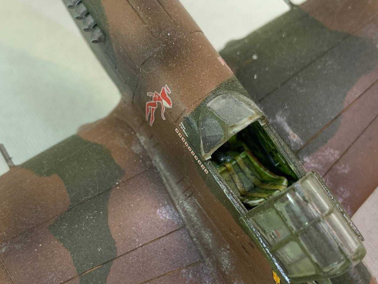 Продам собранные модели самолетов 1/72 P-40 и МиГ-3