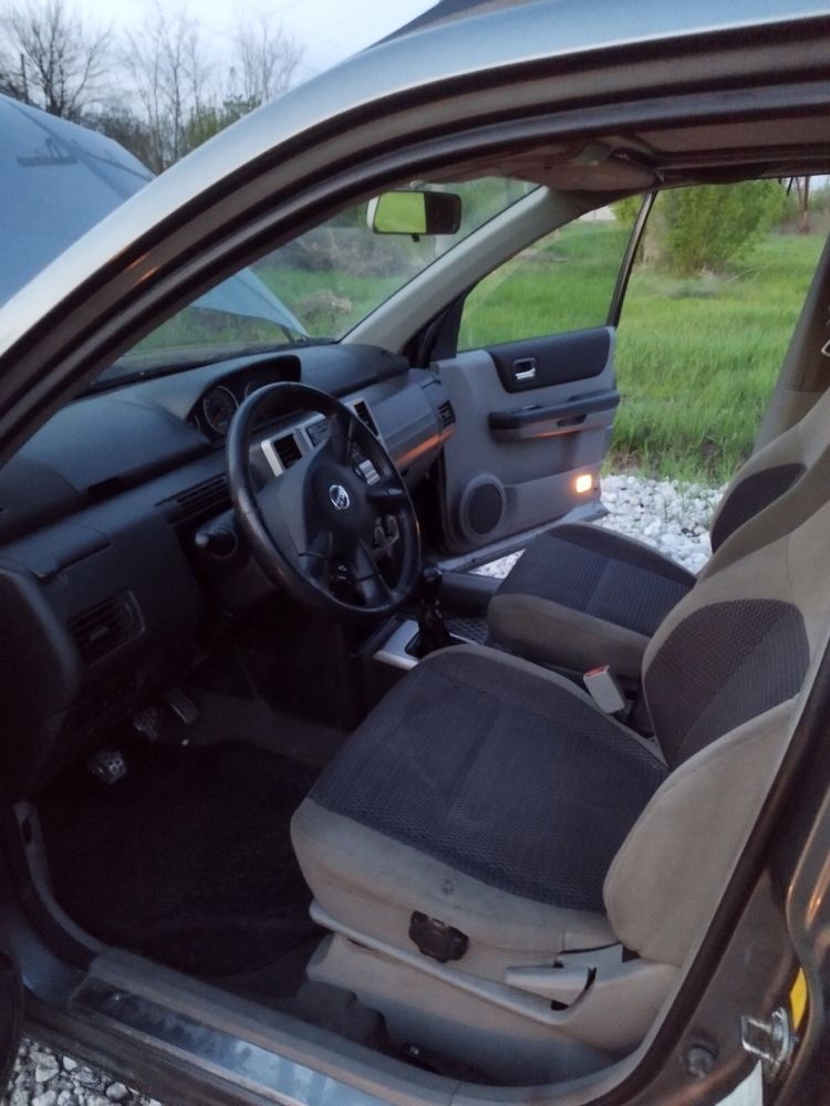 Nisan X -Trail Для військових