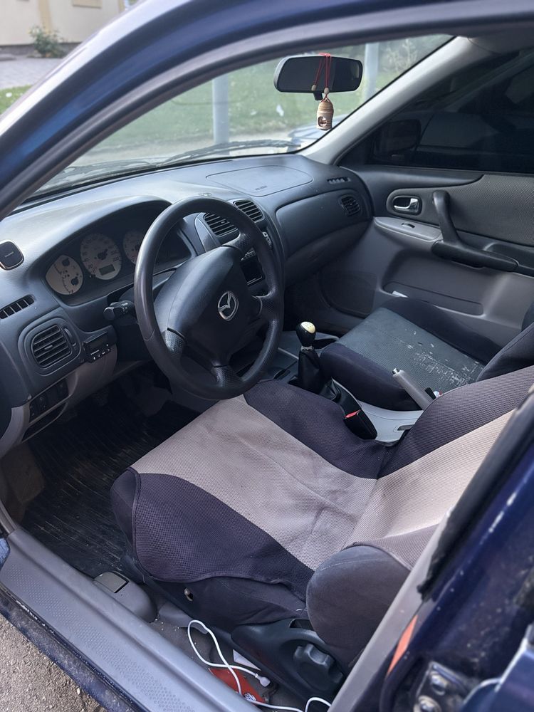 Продаж Mazdu 323f