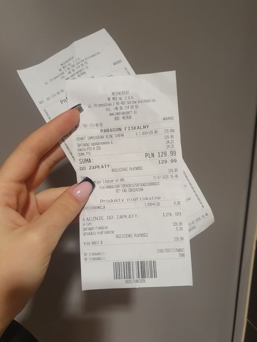 Uchwyt na telefon do auta.