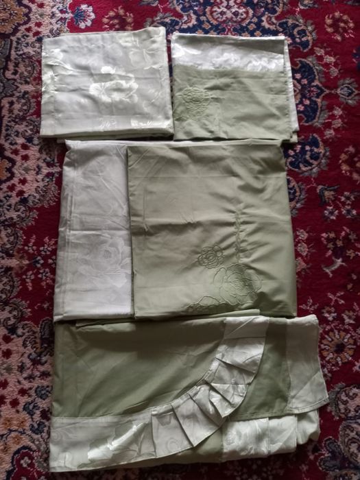 Продається двох спальна постіль