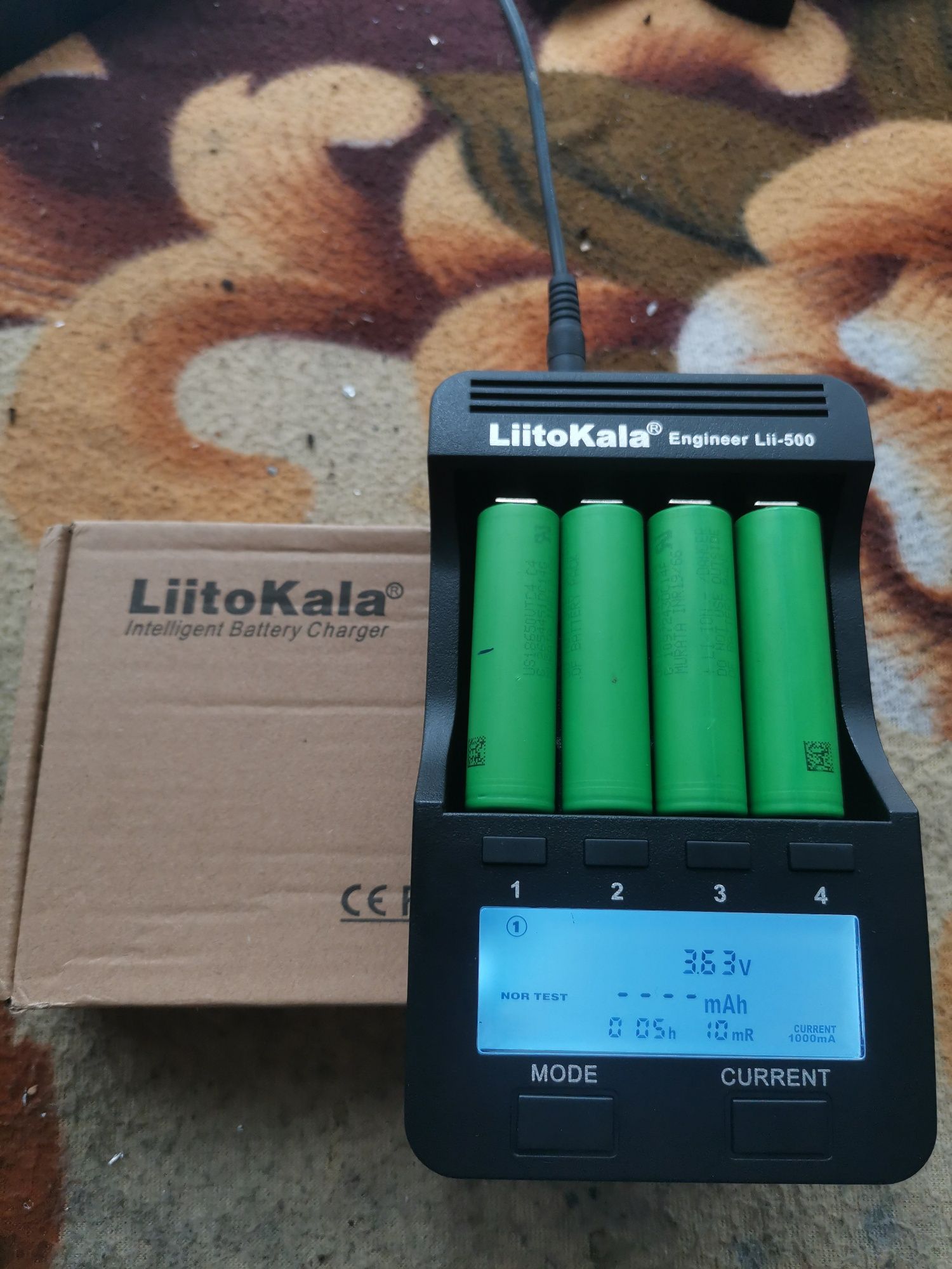 Зарядний пристрій LiitoKala Lii500.