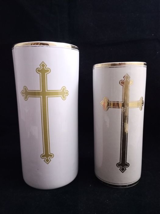 Jarras de altar ou oratório em cerâmica portuguesa