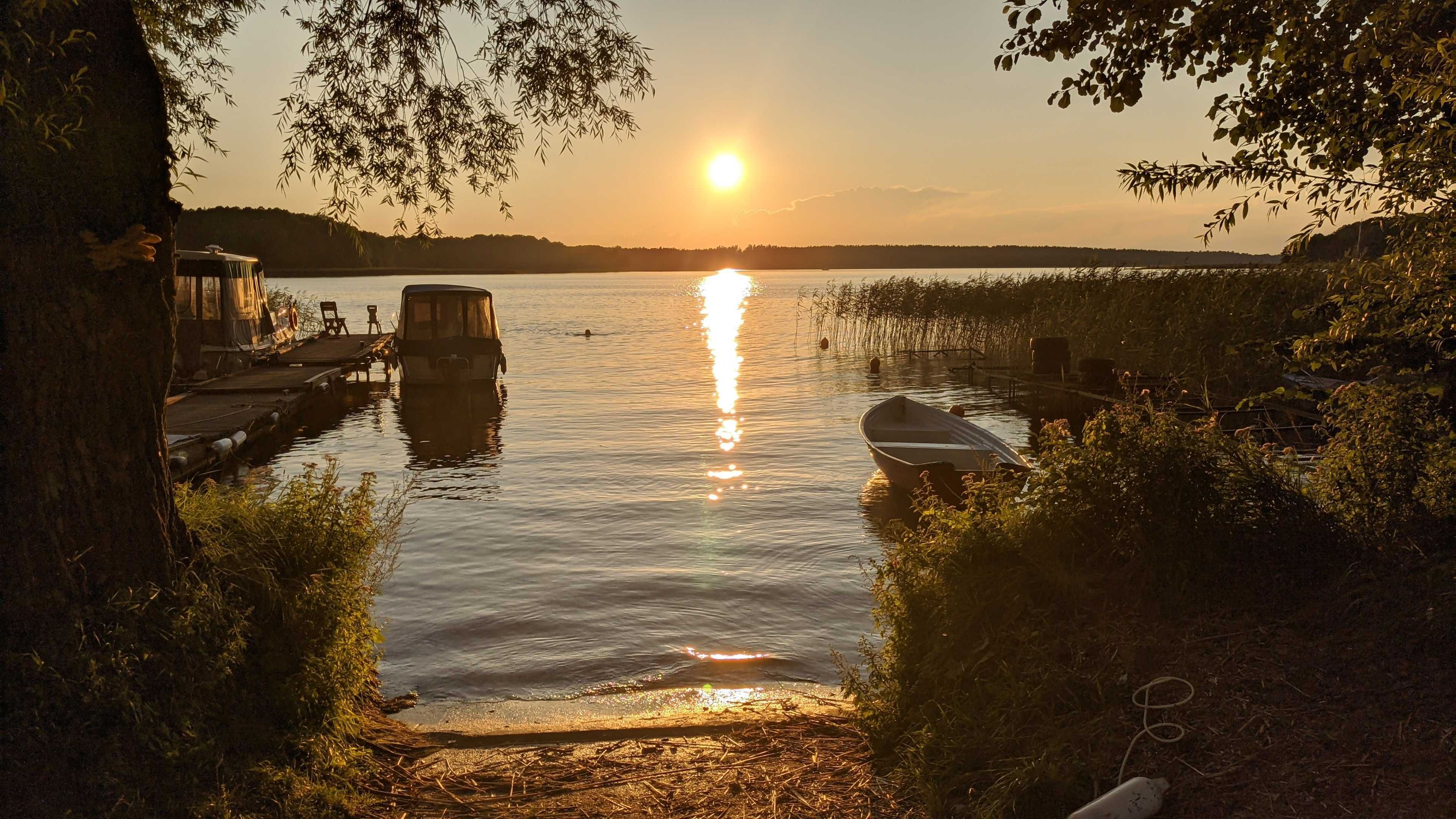 Domek letniskowy n. jeziorem - Giżycko -  8 osób - Mazury - Pierkunowo