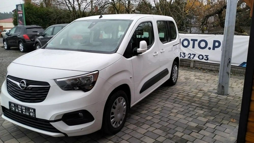Opel Combo 1.5 CDTI 130 KM AUTOMAT 5 Osobowy Serwisowany