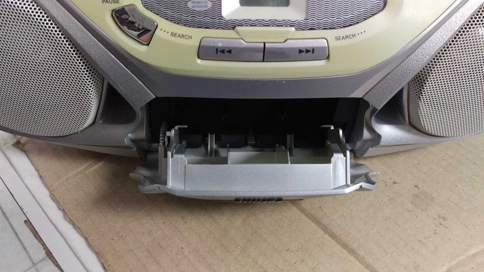 Магнітола  Philips az 1055