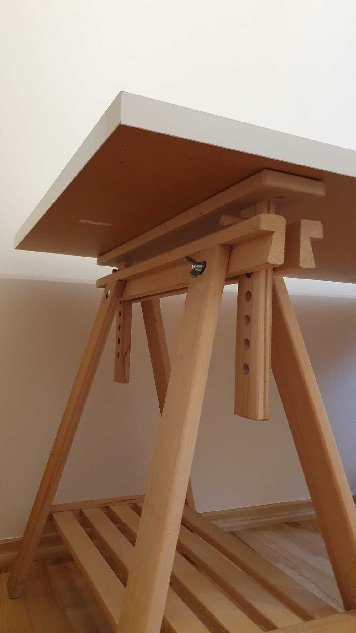 biurko IKEA 140x60 blat biały LAGKAPTEN koziołki drewniane MITTBACK