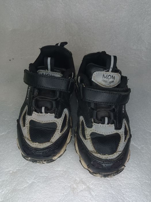 Кроссовки 15 см (сбитые носки, бесплатно)