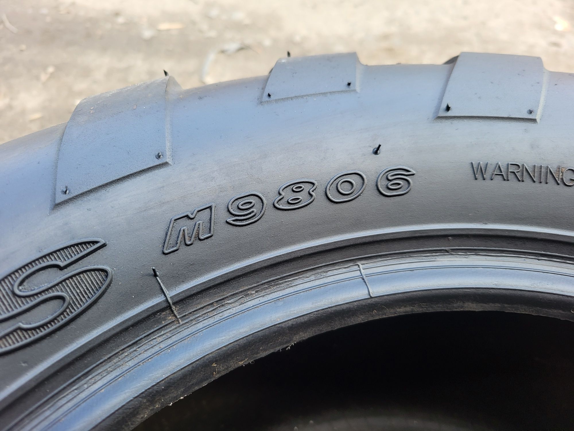 Комплект на квадроцикл Maxxis AT26*8-14 + AT26*10-14 (255/60-14)