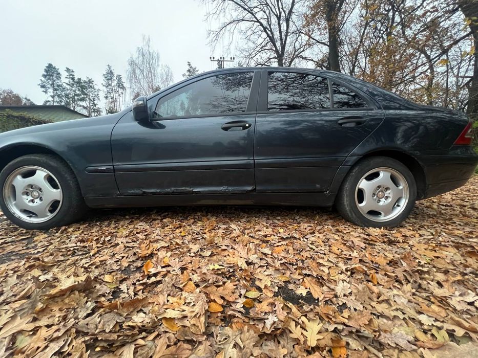 Мерседес w203