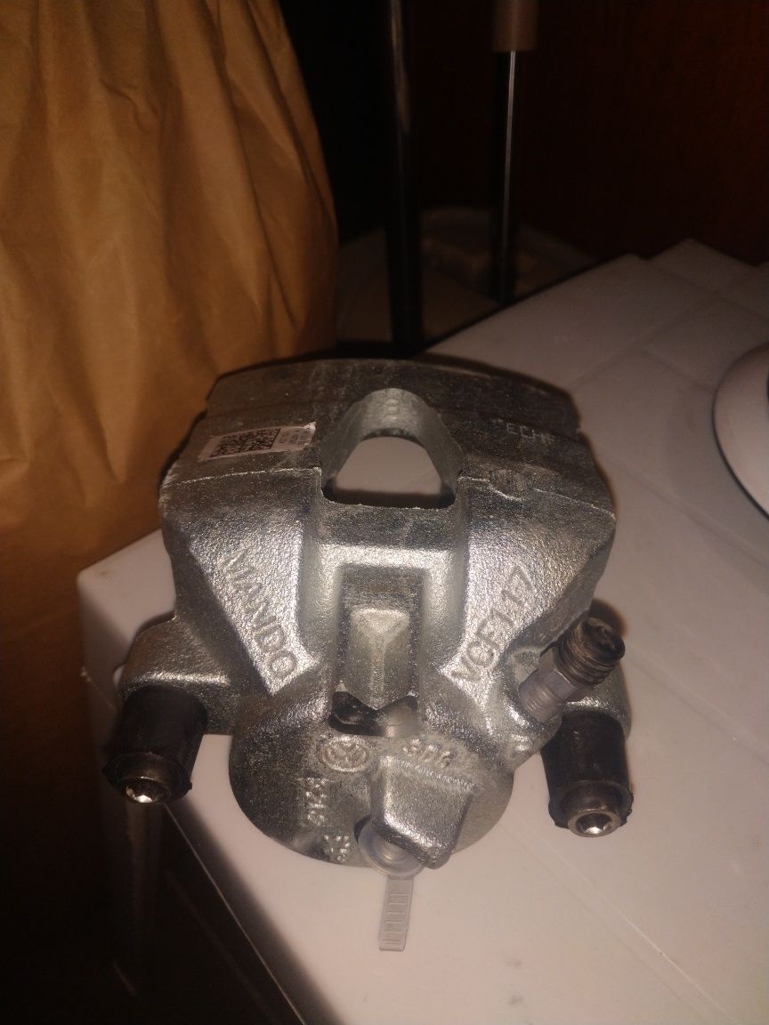 Zacisk hamulcowy VW, Seat VCF117 Nowe 6 sztuk