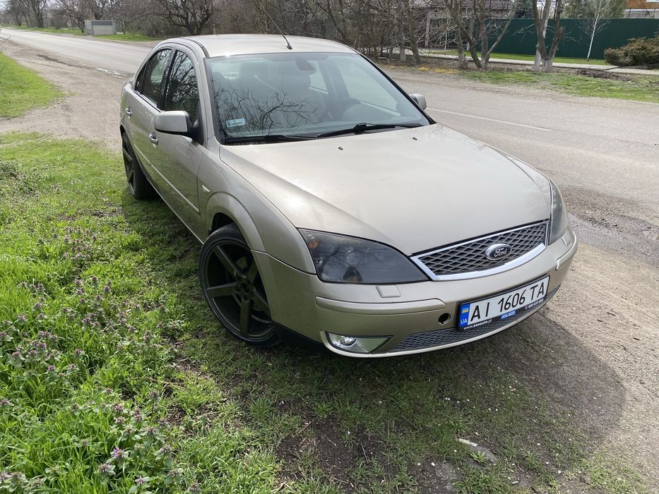 Ford mondeo 3 2.2 tdci