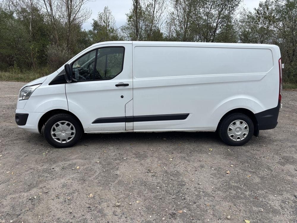 Ford transit custom L2H1 2.0 130km