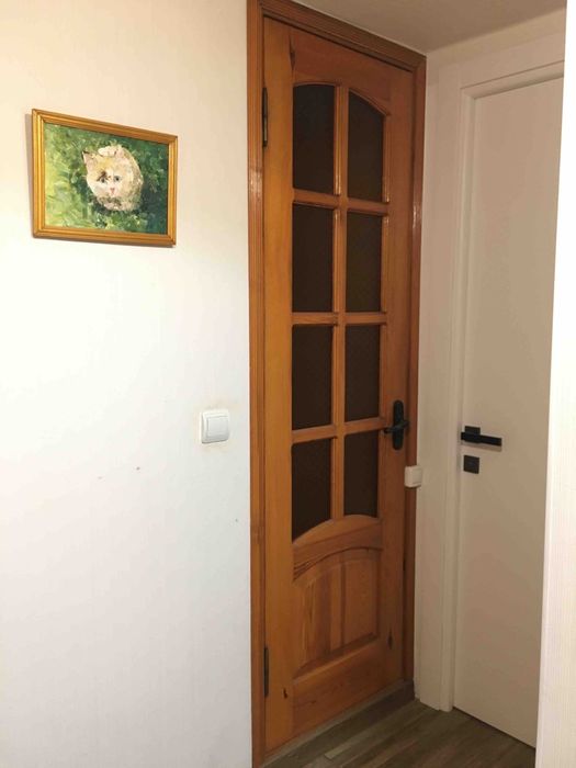 Продаю двері натуральне дерево