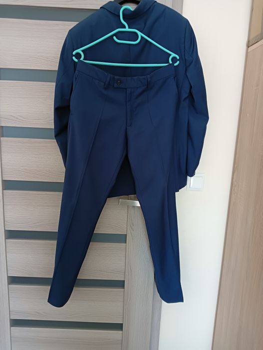 Garnitur granatowy