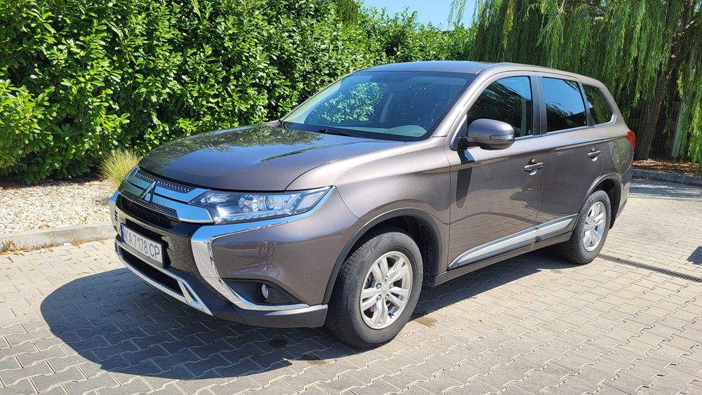 Mitsubishi Outlander 2021 III (2nd FL) 2.0 CVT (145 к.с.) 4WD, Intense