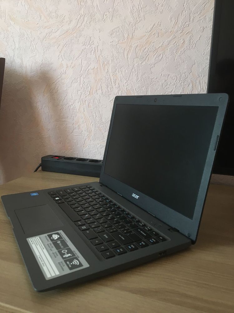Ноутбук Acer Aspire One Cloudbook 14