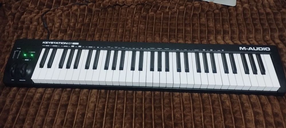 MIDI клавіатура M-Audio Keystation 61 Mk3