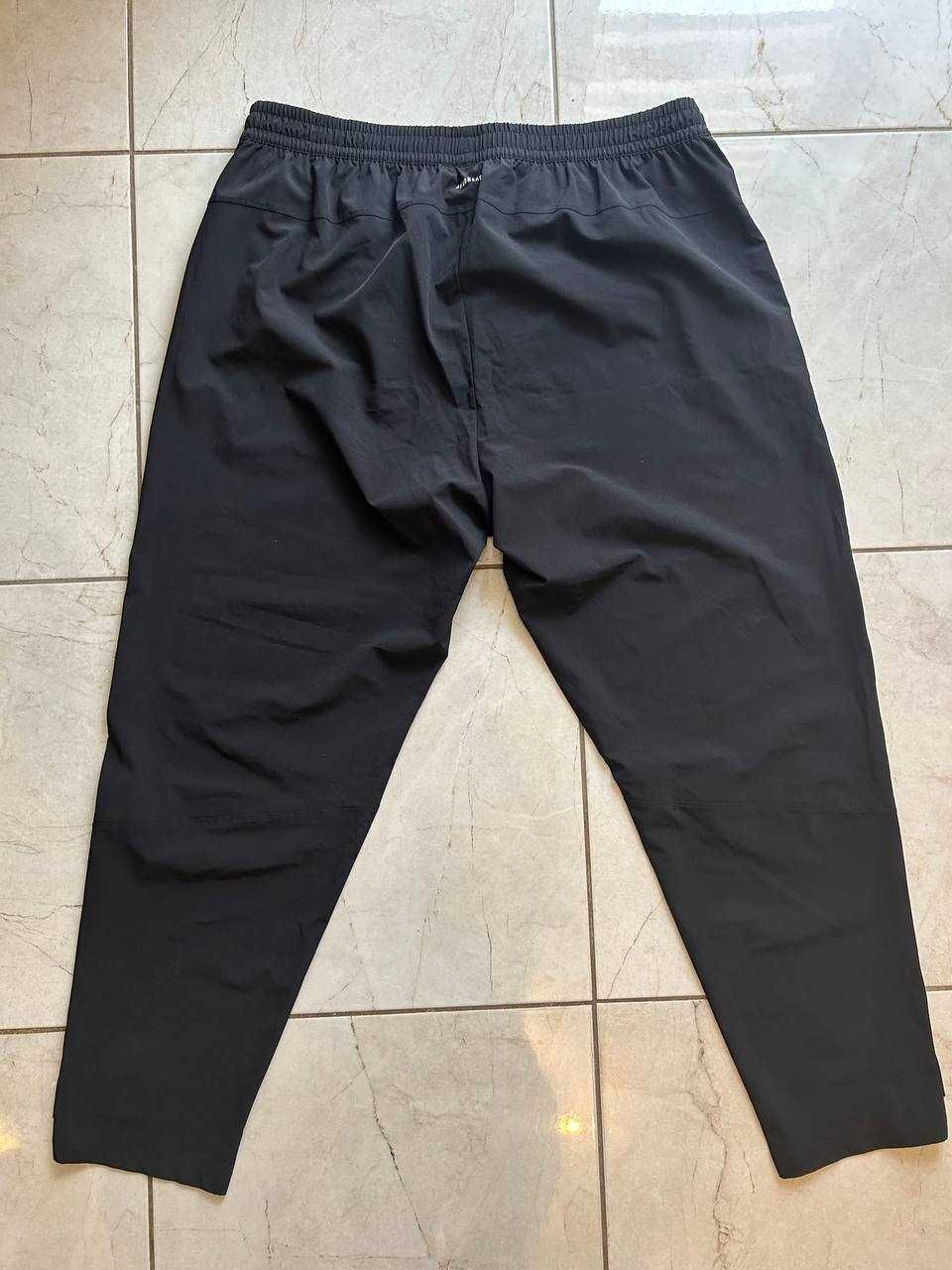 Adidas штаны  Run It Regular Fit