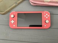 Nintendo switch  coral