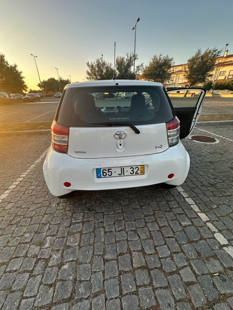 Toyota iq nacional- como novo