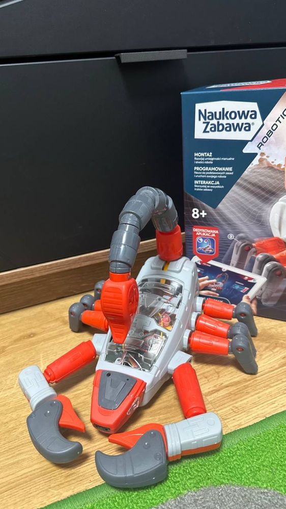 Robot skorpion CLEMENTONI NAUKOWA ZABAWA scorpion
