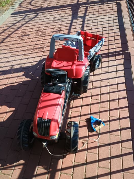 Traktorek na pedały z przyczepką farm trailer do ogrodu dla dziecka