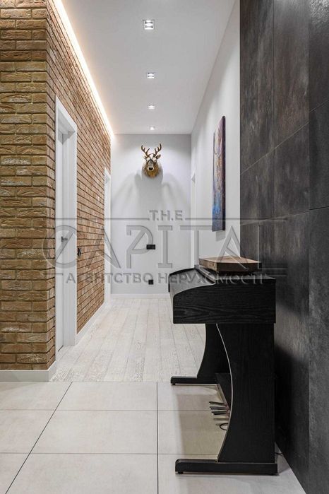 Продаж сучасна квартира 4-кімнати  вул. Лаврська 6 3 СПАЛЬНІ ЦЕНТР