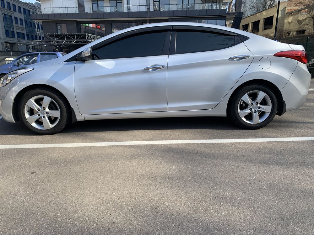 Продам Hyundai Elantra GLS