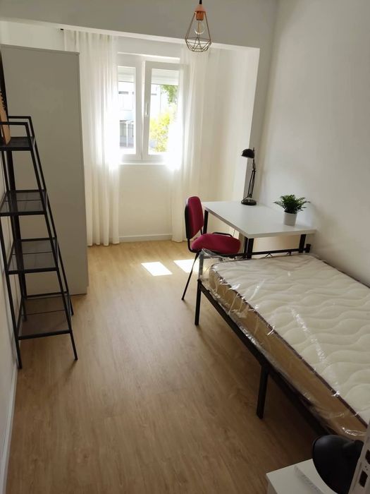 Quarto perto da cidade universitária