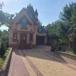 Продам будинок в центрі м.Почаїв