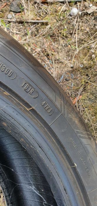 Opony 4szt Goodyear extra gripp 225/55r17 zima 23rok nowe