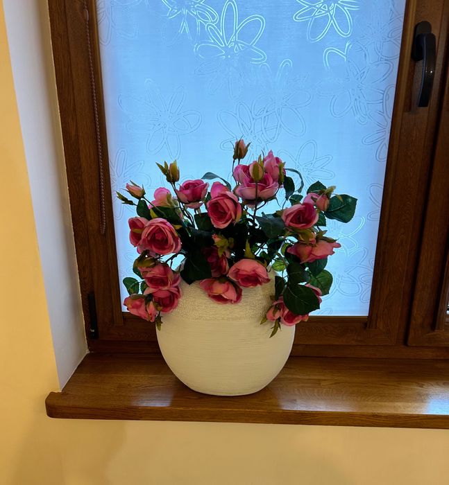 Wazon z różami. Stan idealny. Home&You