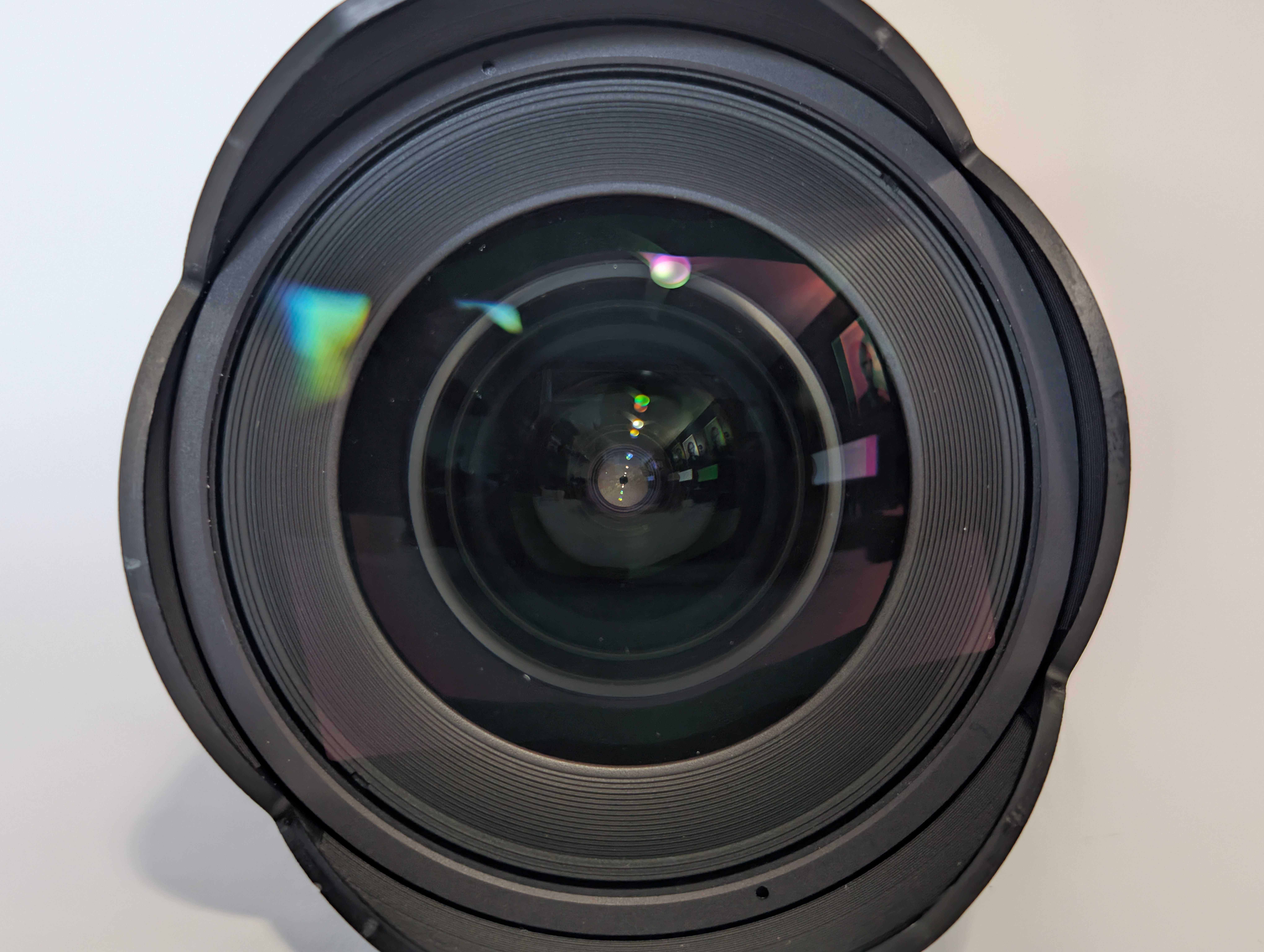 Lente Walimex Pro 14mm f/2.8 - Sony FE Fit