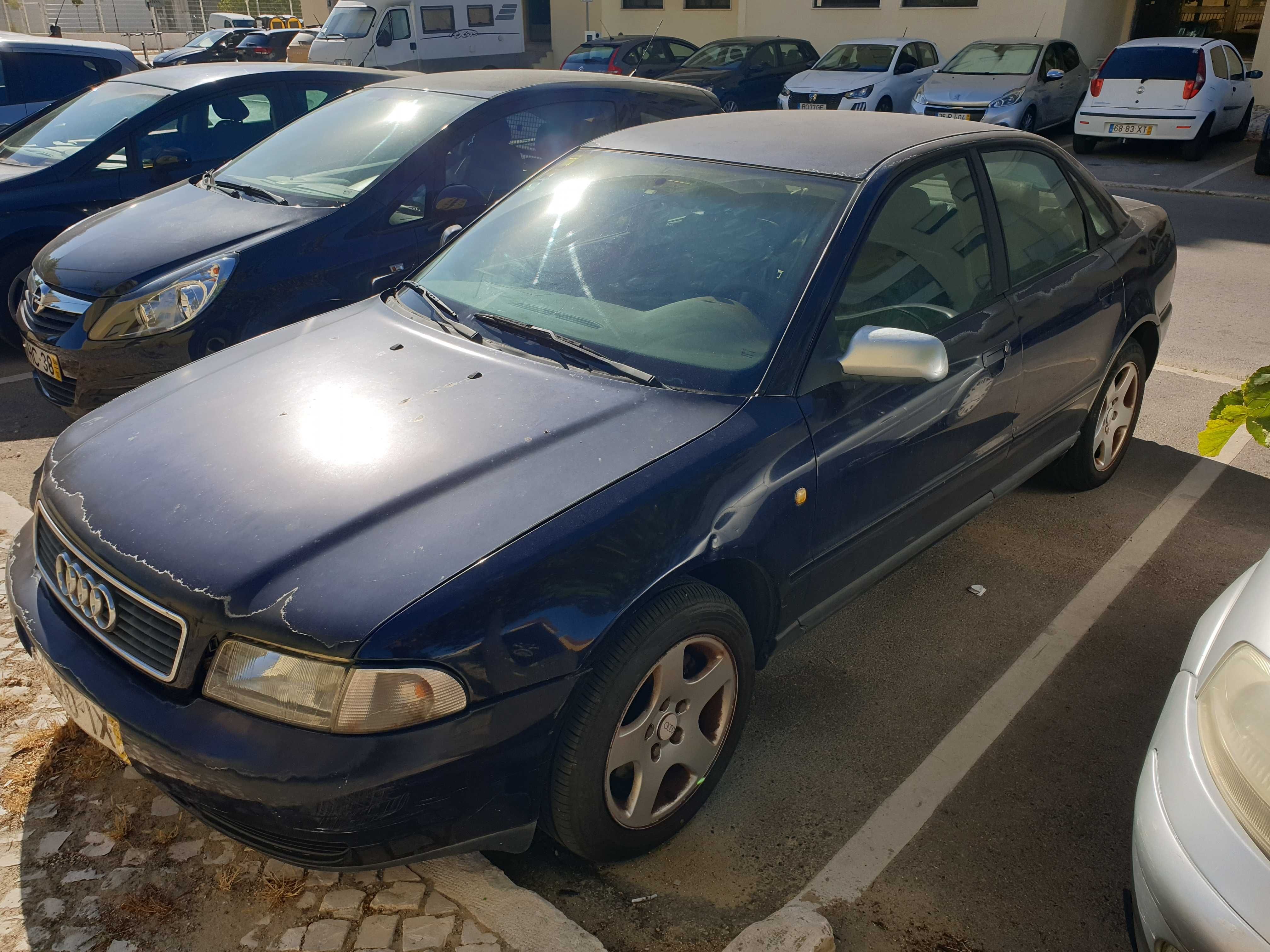 Audi A4 1997 sem garantia