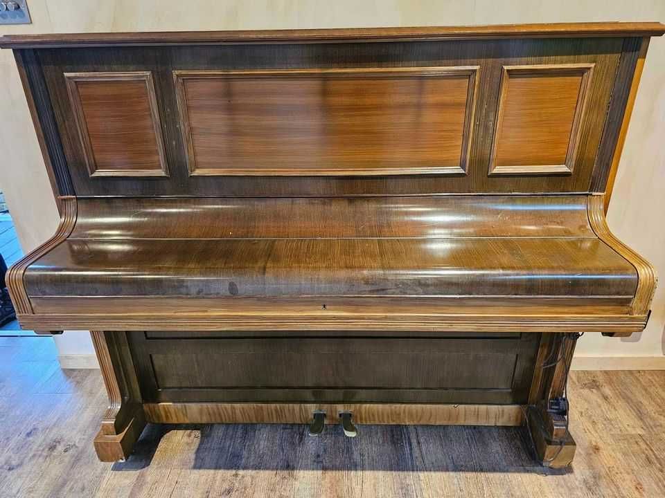 Pianino C. Bechstein, model 9, 1904