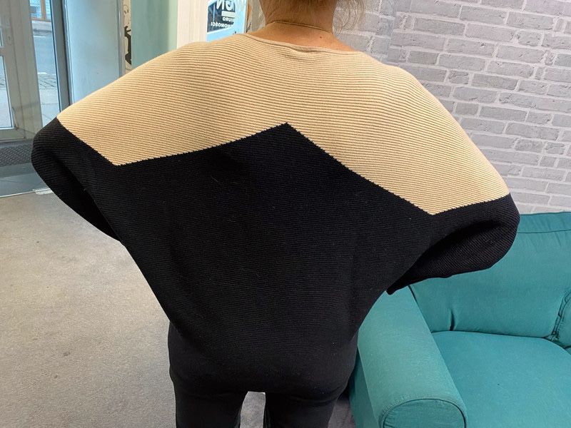 C&A sweter oversize motyl nietoperz bez geometryczny wzor M 38 L 40