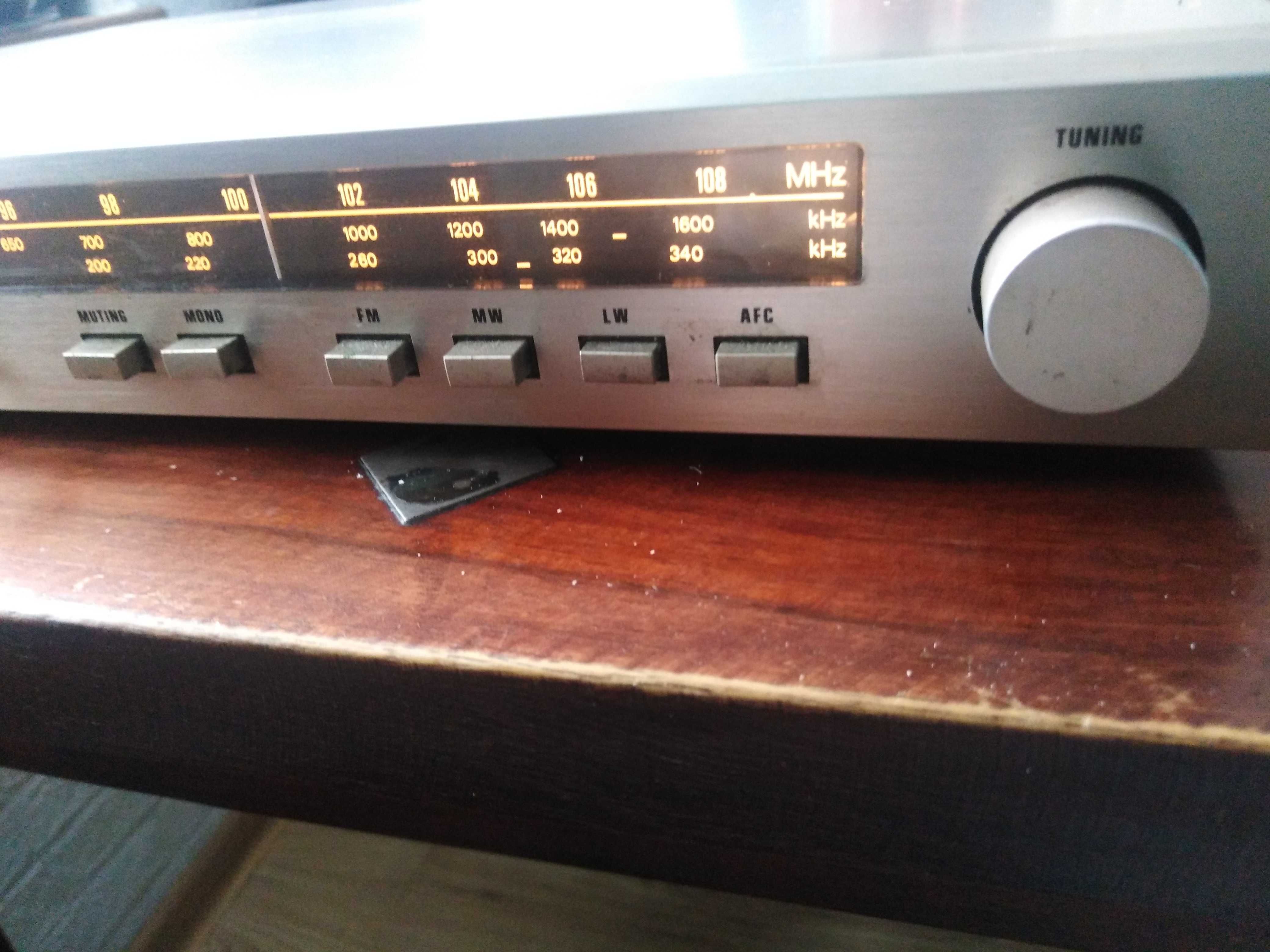 Dual CT 1250 stereo tuner