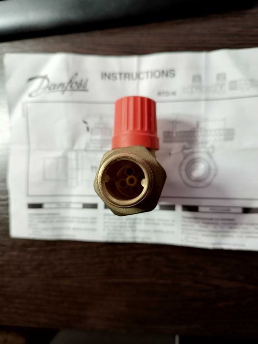 Danfoss.  Клапан.  Кран  термостатичний  RTD  20