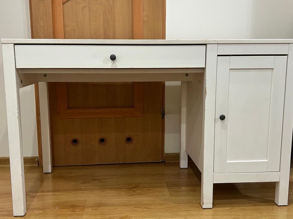 Sprzedam biurko HEMNES