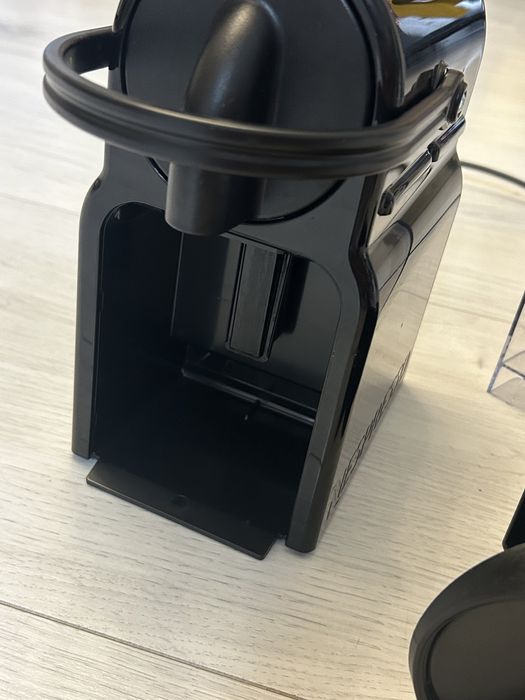 Кавомашина Delonghi nespresso inissia