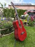 Klasyczna gitara akustyczna 4/4 z pokrowcem, stojakiem i tunerem