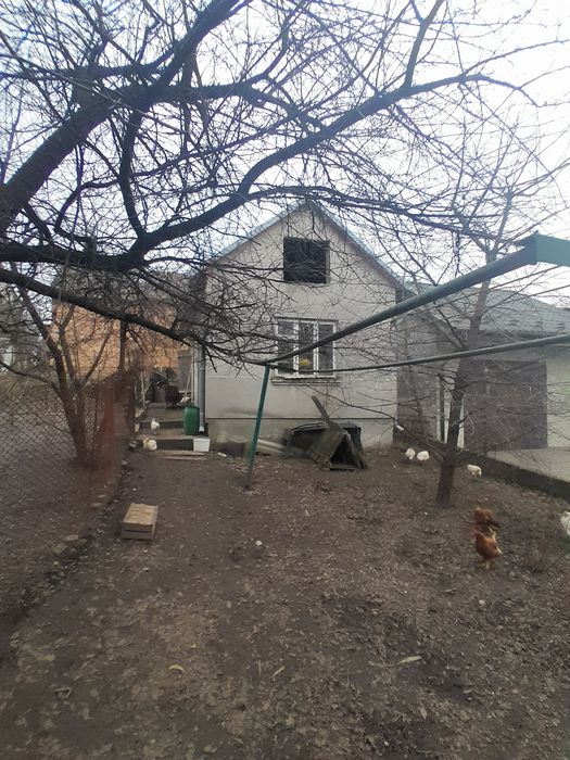 Продаж будинку, Пустомити