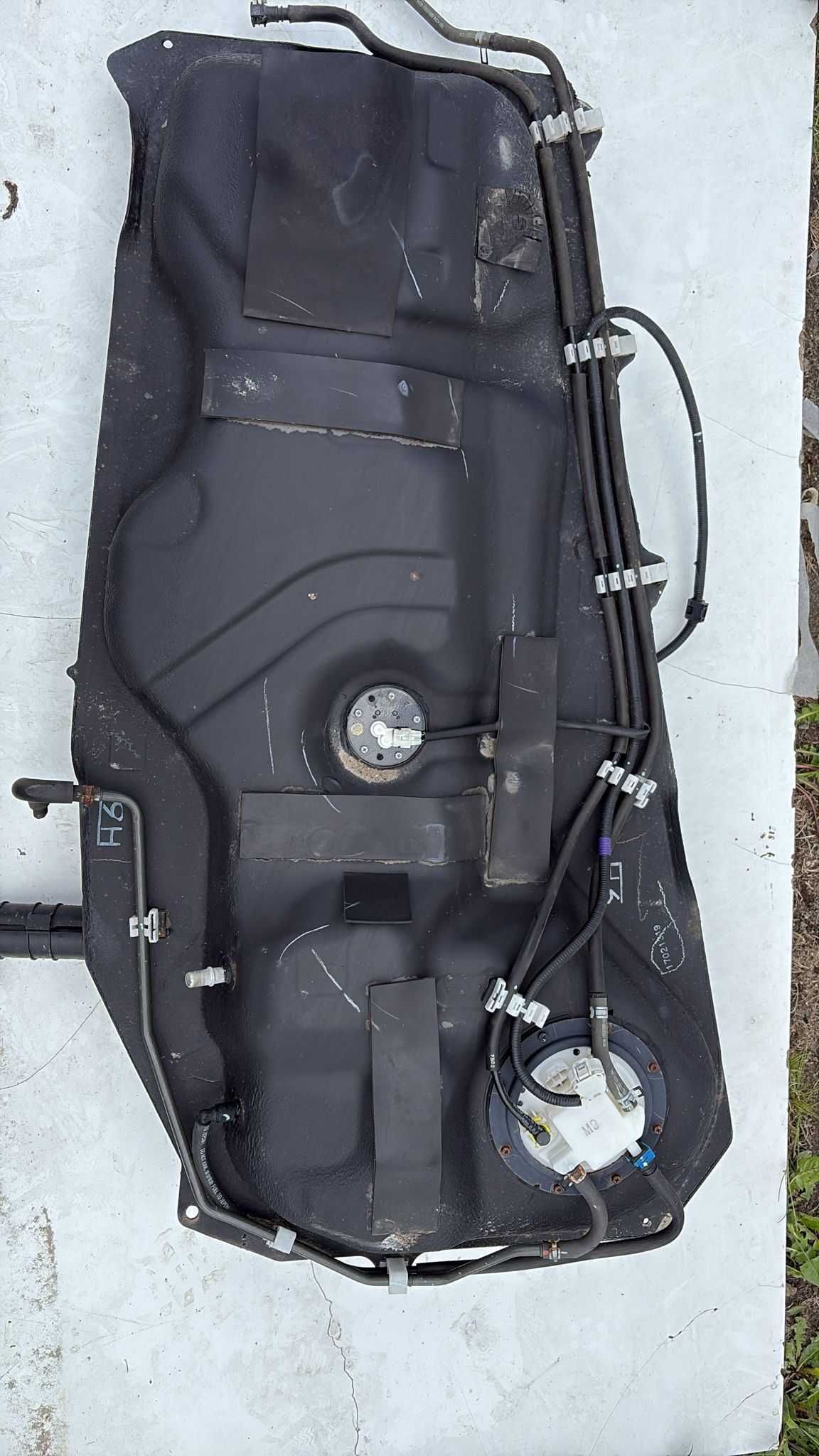 Zbiornik paliwa Toyota RAV4 IV 2013–2018 Diesel