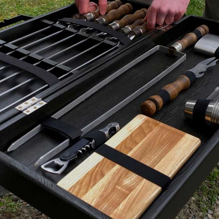 Набір для гриля: шампури та приладдя у кейсі з дерева на природу