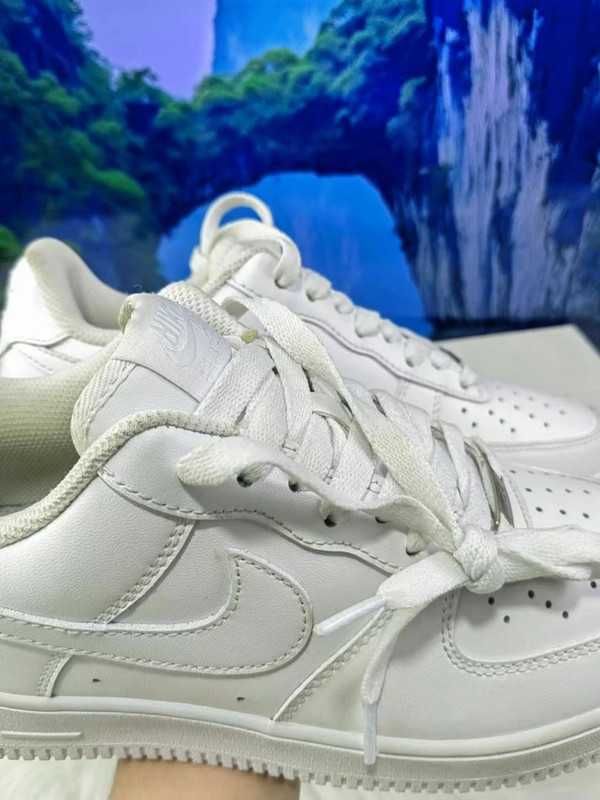 Iconic White on White Nike Air Force 1 Low ‘07 39