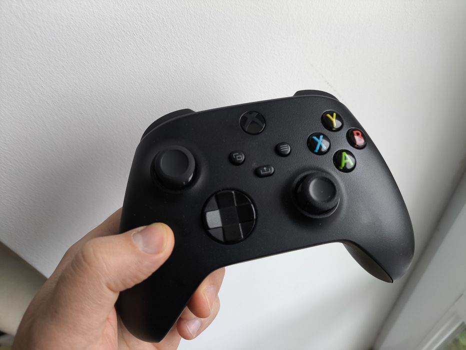 Продам Xbox One 500GB/Go