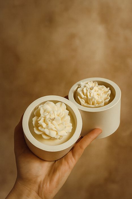 Квітка, що світиться: свічка “Ніжність”