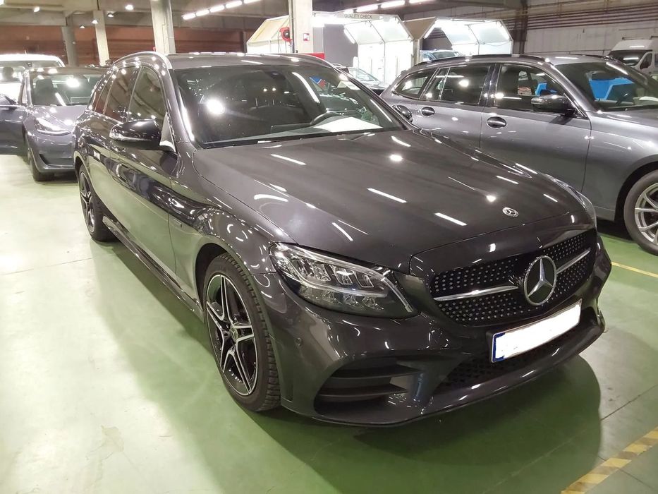 Mercedes-Benz C 300 de AMG Line