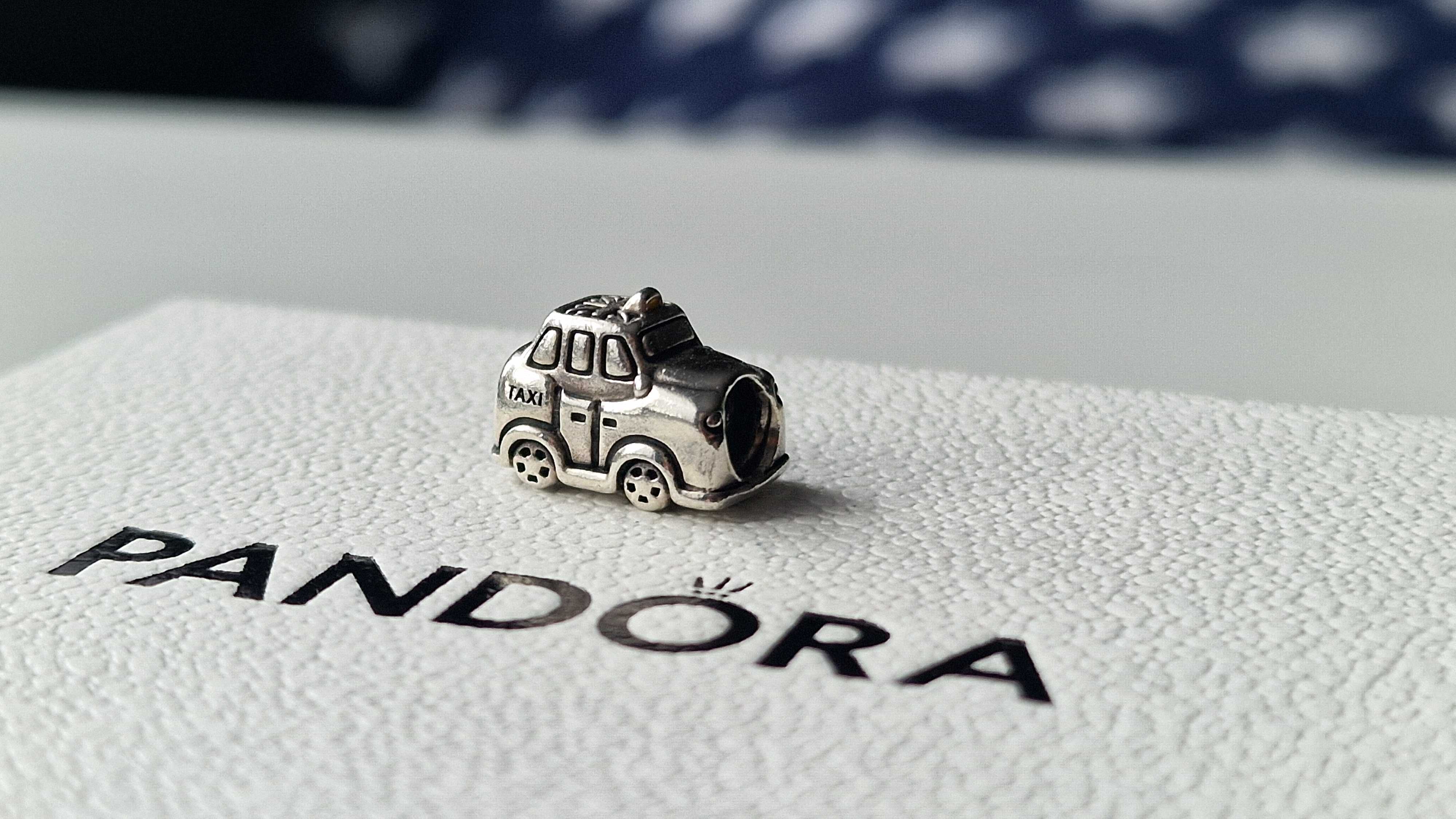 Pandora charms taxi UK